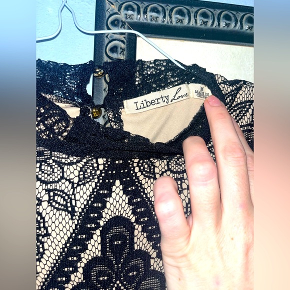 Lace Dress - Picture 4 of 5